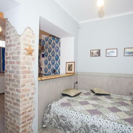 Винтажная Квартира В Центре Одессы Odessza Kültér fotó